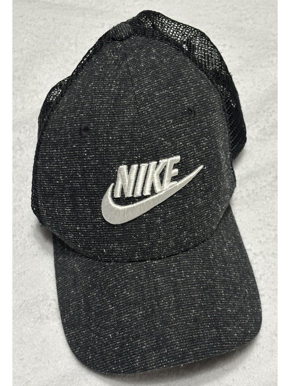 Nike Snapback Mesh Back Classic99 || pre-owned
